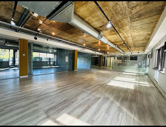 733.40M² OFFICE TO LET IN WOODMEAD